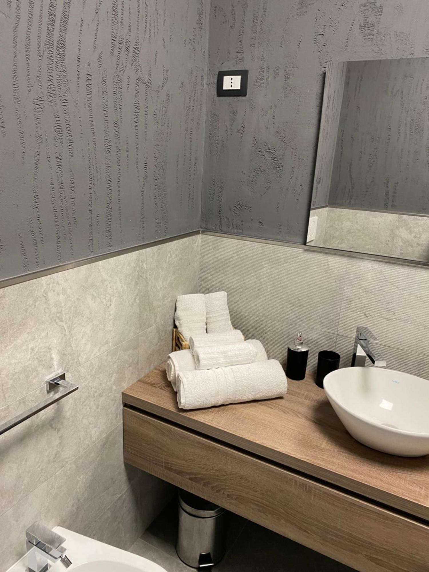 Apartment Cavour 68 Cagliari Luaran gambar